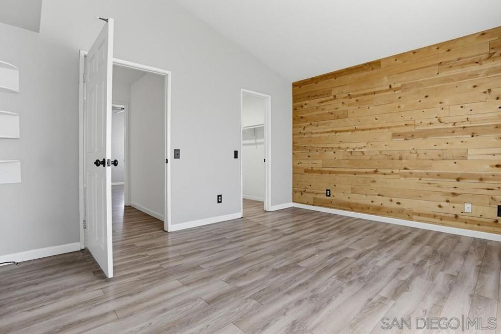 Image 18 of property listing at 39991 Falcon Way, Murrieta, CA 92562