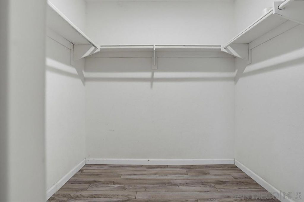 Image 20 of property listing at 39991 Falcon Way, Murrieta, CA 92562