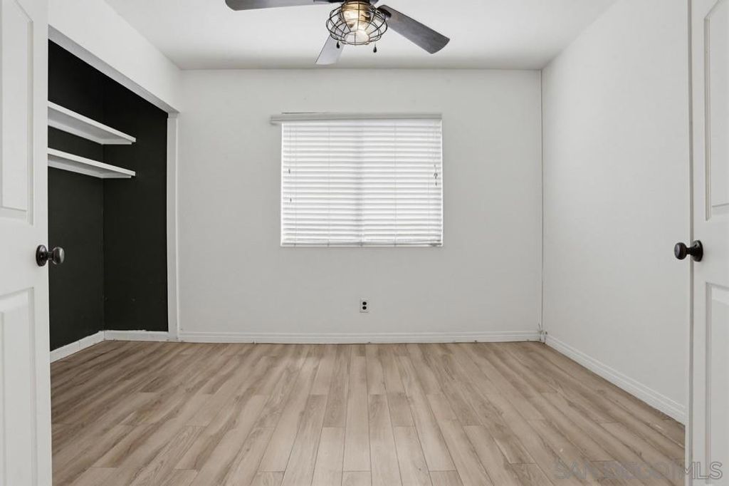 Image 27 of property listing at 39991 Falcon Way, Murrieta, CA 92562