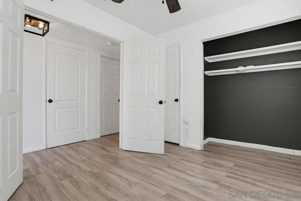 Image 28 of property listing at 39991 Falcon Way, Murrieta, CA 92562