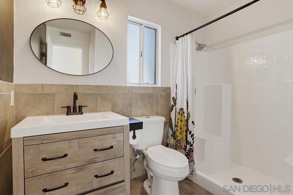 Image 29 of property listing at 39991 Falcon Way, Murrieta, CA 92562