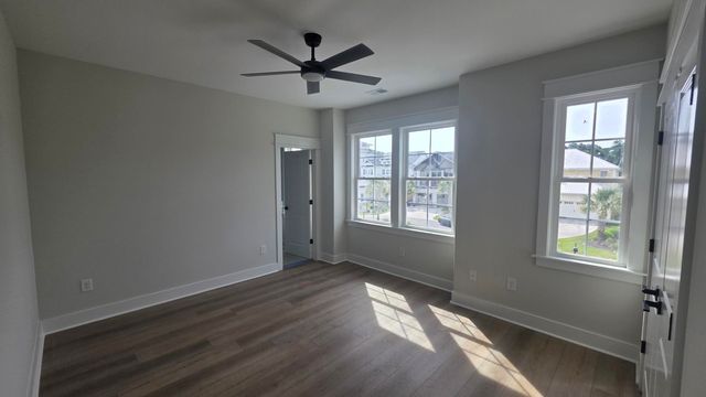 346 Harbour View Dr., Myrtle Beach, SC 29579