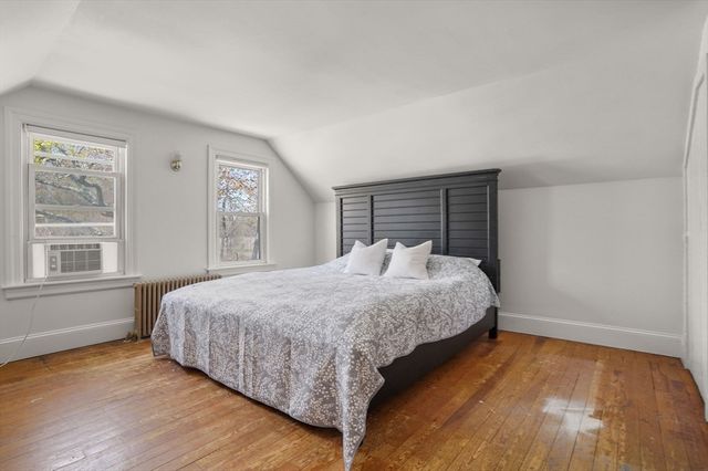 54 Meadowbrook Rd, Chelmsford, MA 01863