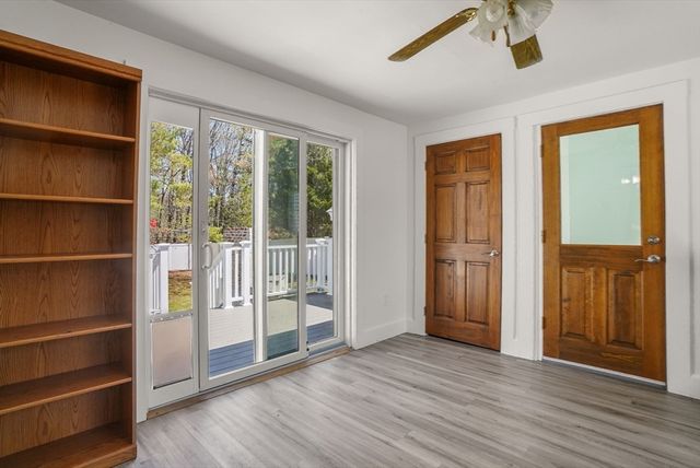 54 Meadowbrook Rd, Chelmsford, MA 01863