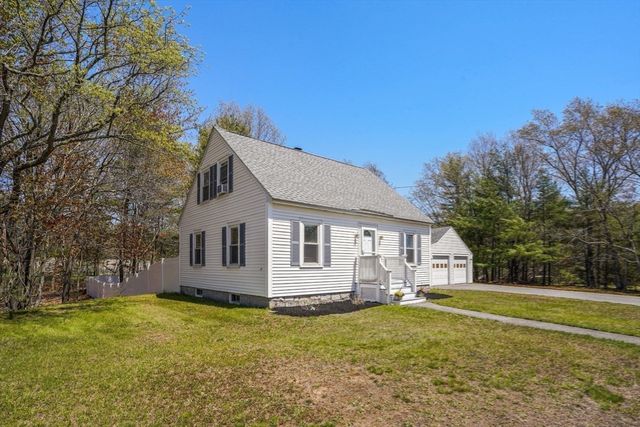 54 Meadowbrook Rd, Chelmsford, MA 01863