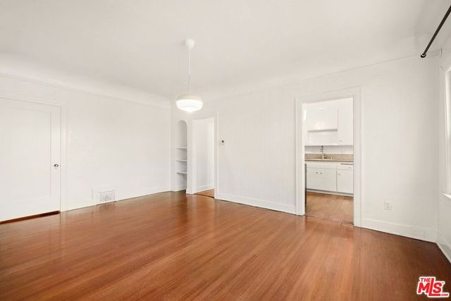 112 S Sycamore Avenue, Los Angeles, CA 90036