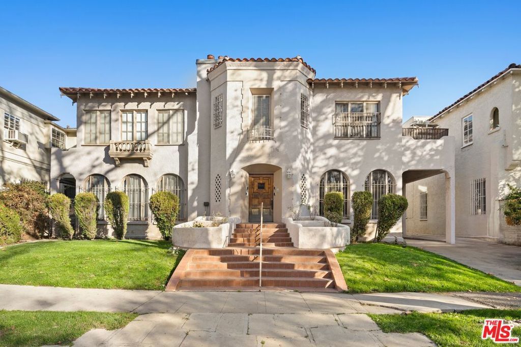 112 S Sycamore Avenue, Los Angeles, CA 90036