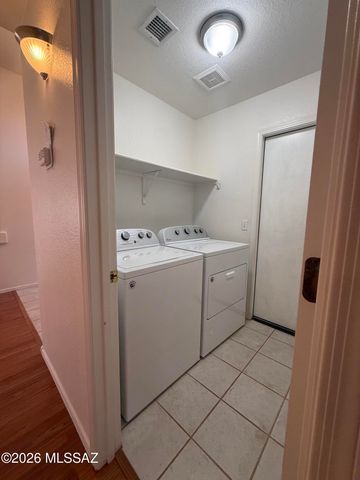 12349 N Brightridge Drive, Oro Valley, AZ 85755