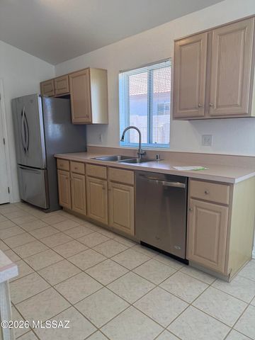 12349 N Brightridge Drive, Oro Valley, AZ 85755