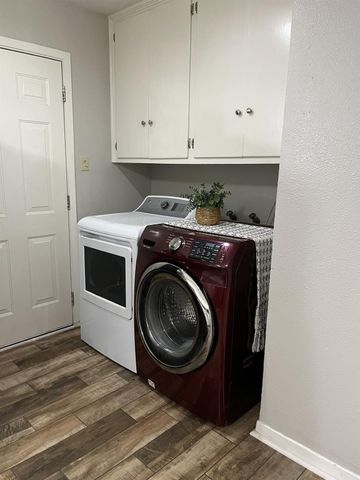 2200 Linwood Lane, Bay City, TX 77414