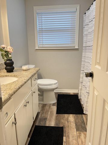 2200 Linwood Lane, Bay City, TX 77414