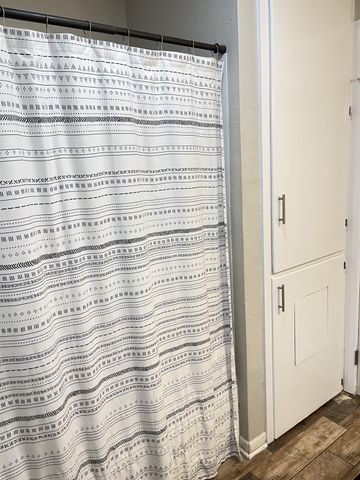 2200 Linwood Lane, Bay City, TX 77414