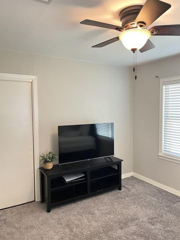 2200 Linwood Lane, Bay City, TX 77414