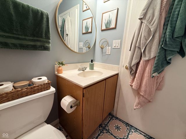 1098 Williamsburg Way, Indianapolis, IN 46234