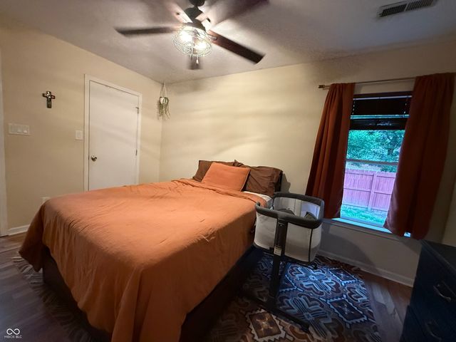 1098 Williamsburg Way, Indianapolis, IN 46234