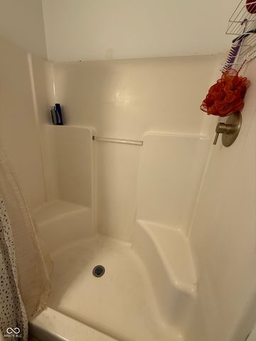1098 Williamsburg Way, Indianapolis, IN 46234