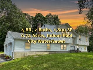 11 Milton Road, Waterford, CT 06375
