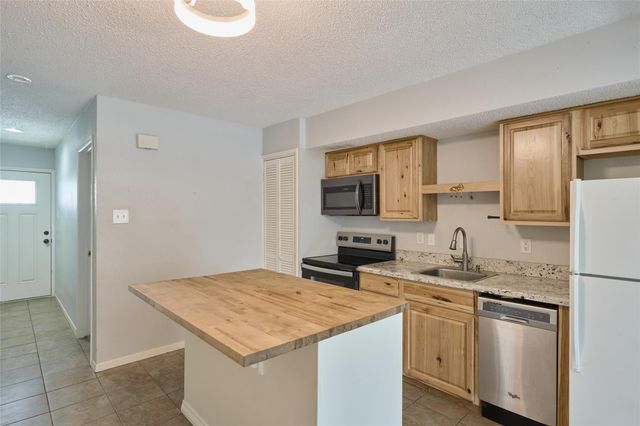 12900 Walden Road 622F, Montgomery, TX 77356