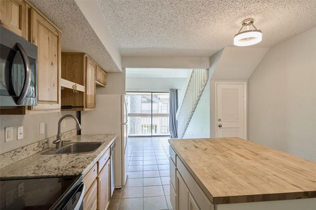 12900 Walden Road 622F, Montgomery, TX 77356