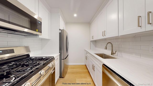 107-06 Guy R Brewer Boulevard 8B, Jamaica, NY 11433