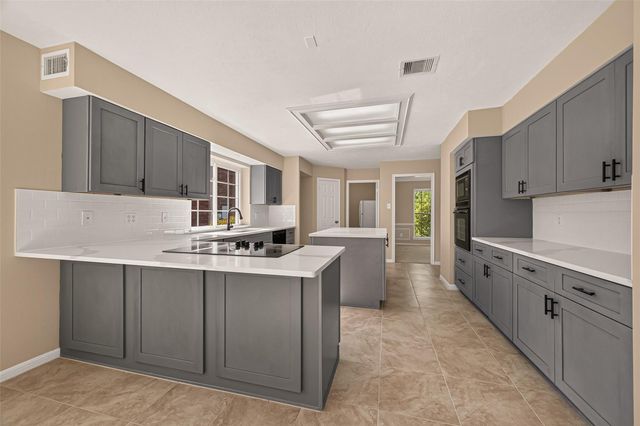 2207 Troon Drive, League City, TX 77573