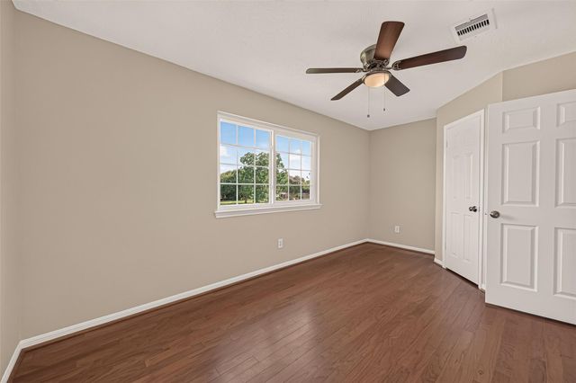 2207 Troon Drive, League City, TX 77573