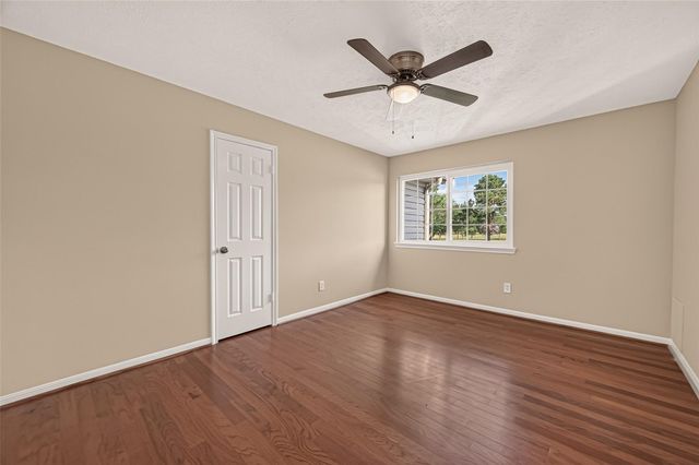 2207 Troon Drive, League City, TX 77573