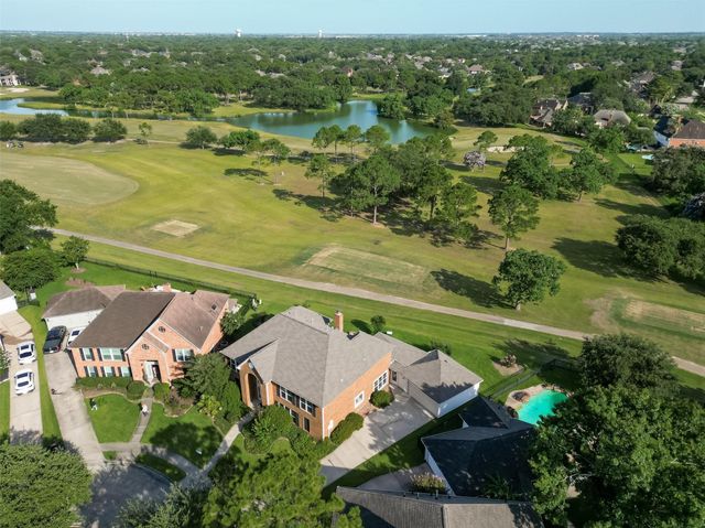 2207 Troon Drive, League City, TX 77573