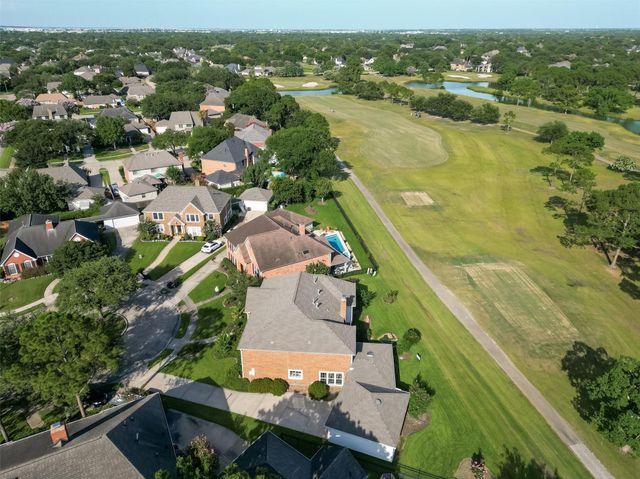 2207 Troon Drive, League City, TX 77573
