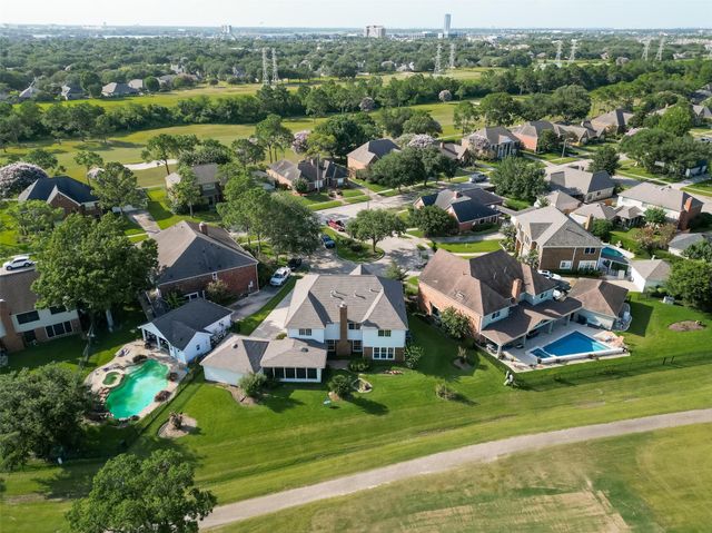 2207 Troon Drive, League City, TX 77573