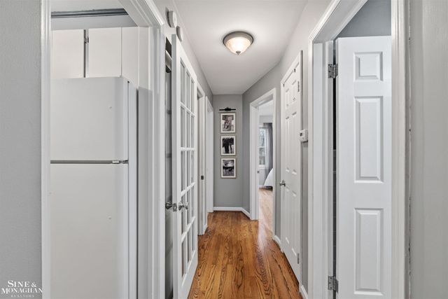 1776 Manchester Boulevard, Grosse Pointe Woods, MI 48236