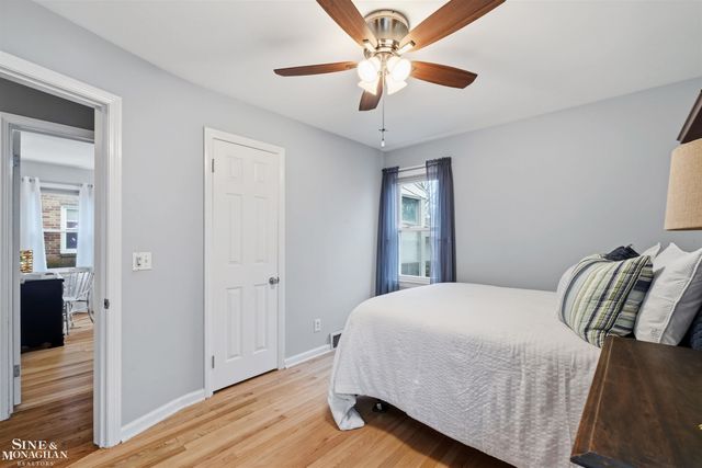 1776 Manchester Boulevard, Grosse Pointe Woods, MI 48236