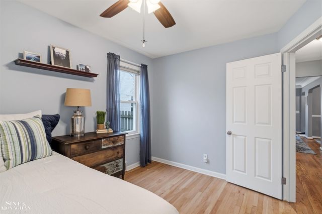 1776 Manchester Boulevard, Grosse Pointe Woods, MI 48236