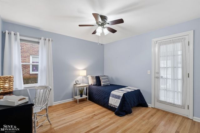 1776 Manchester Boulevard, Grosse Pointe Woods, MI 48236