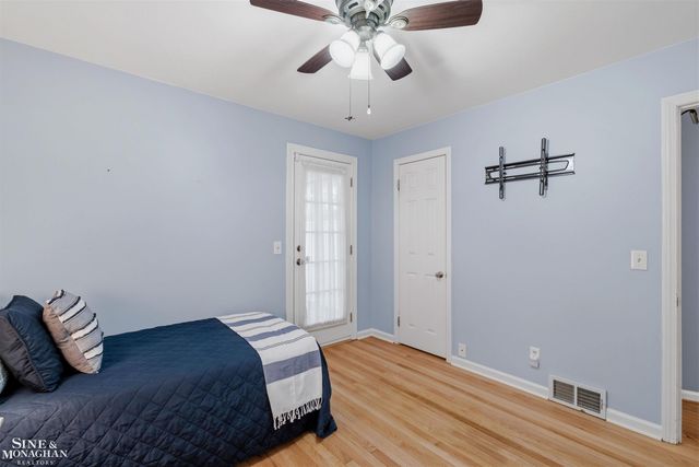 1776 Manchester Boulevard, Grosse Pointe Woods, MI 48236