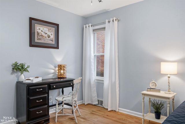 1776 Manchester Boulevard, Grosse Pointe Woods, MI 48236