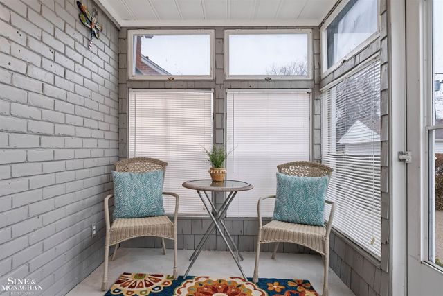 1776 Manchester Boulevard, Grosse Pointe Woods, MI 48236