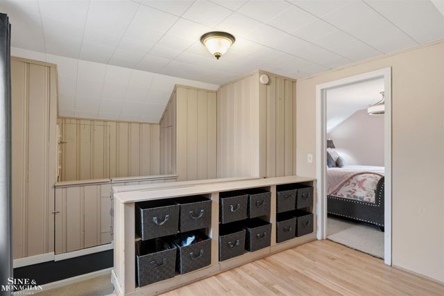 1776 Manchester Boulevard, Grosse Pointe Woods, MI 48236