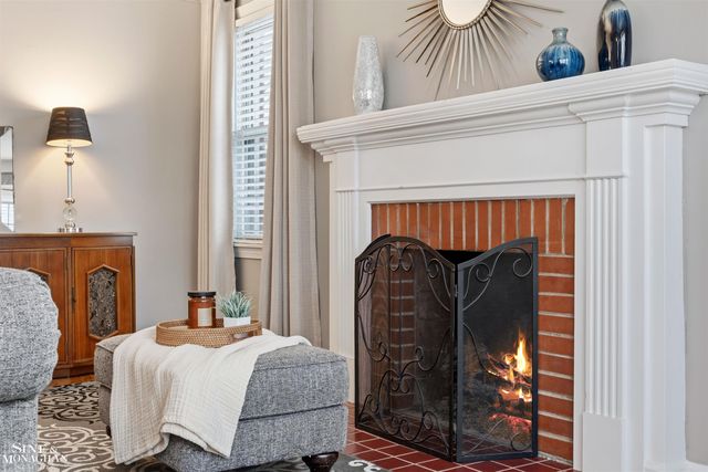 1776 Manchester Boulevard, Grosse Pointe Woods, MI 48236