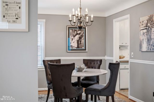 1776 Manchester Boulevard, Grosse Pointe Woods, MI 48236