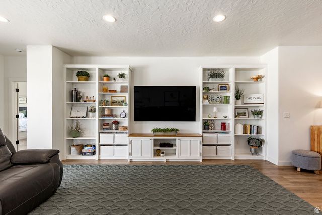 712 W BLUE MOUNTAIN DR, Saratoga Springs, UT 84045