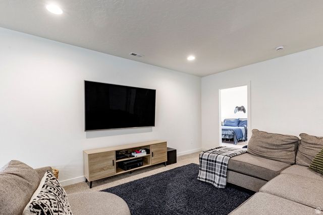 712 W BLUE MOUNTAIN DR, Saratoga Springs, UT 84045