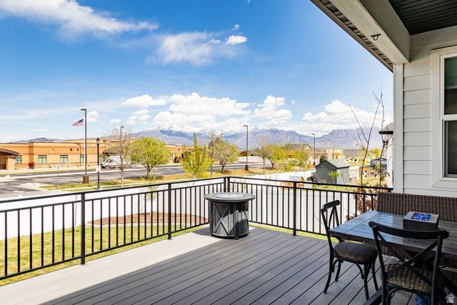 712 W BLUE MOUNTAIN DR, Saratoga Springs, UT 84045