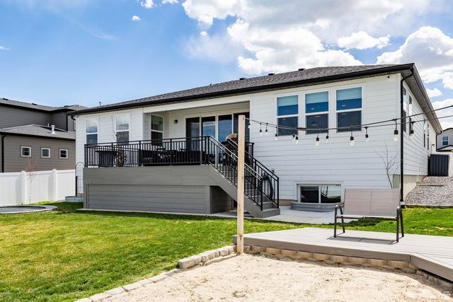 712 W BLUE MOUNTAIN DR, Saratoga Springs, UT 84045