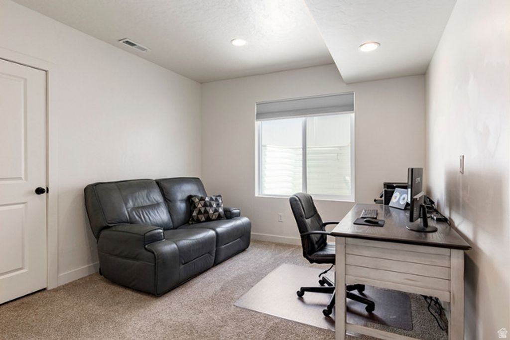 Image 25 of property listing at 712 W BLUE MOUNTAIN DR, Saratoga Springs, UT 84045