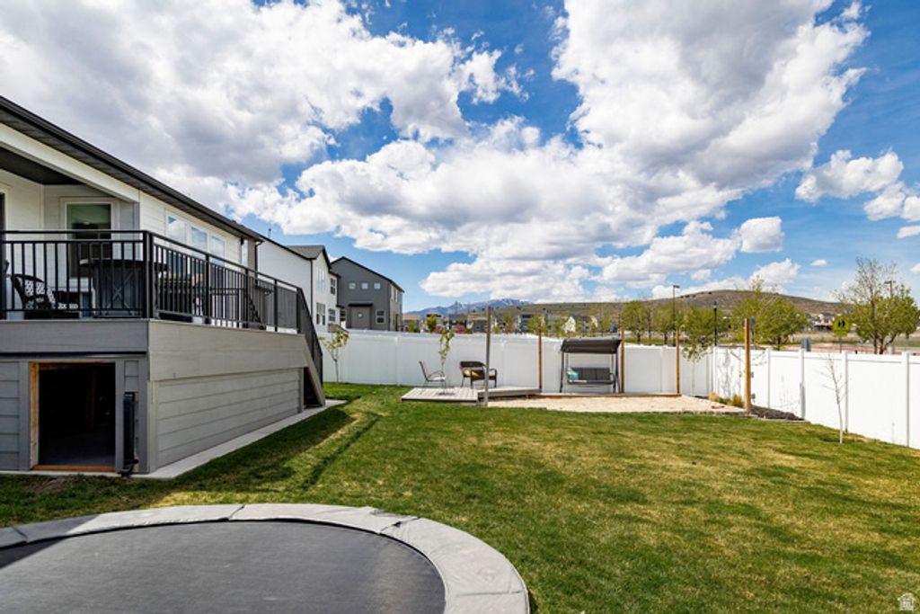 Image 38 of property listing at 712 W BLUE MOUNTAIN DR, Saratoga Springs, UT 84045