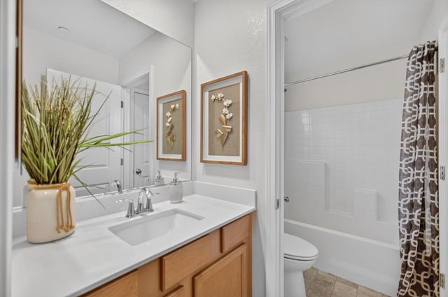 2549 Lacey Ann Ave, Sacramento, CA 95834