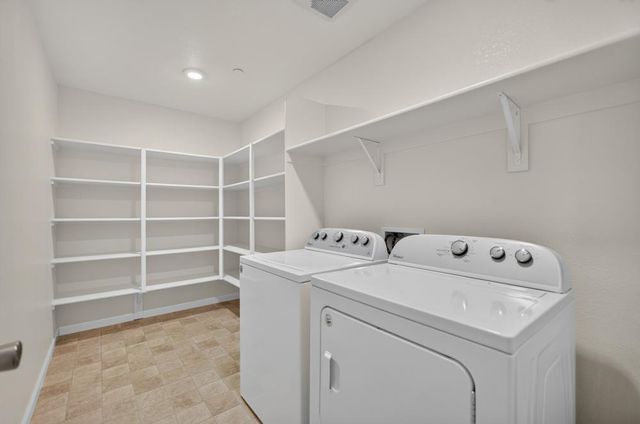 2549 Lacey Ann Ave, Sacramento, CA 95834