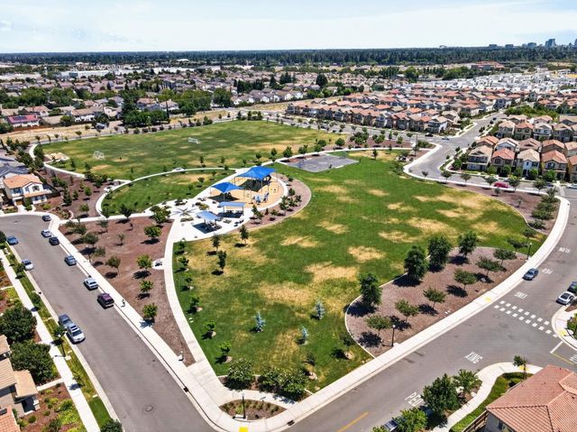 2549 Lacey Ann Ave, Sacramento, CA 95834