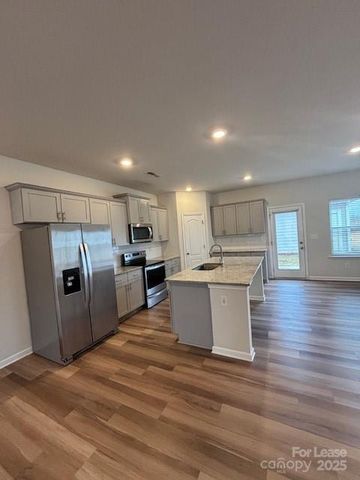 204 Sagecroft Lane, Indian Trail, NC 28079